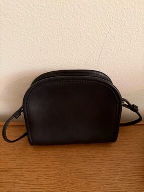 Vintage Coach 9017 Abbie Zip Bag Black Leather Mini Crossbody USA Made Classic